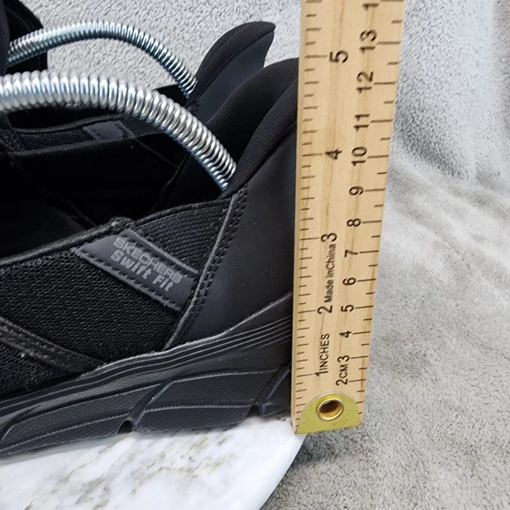 Skechers Shoes Womens Size 9 Black Slip On Sneakers *GUC*